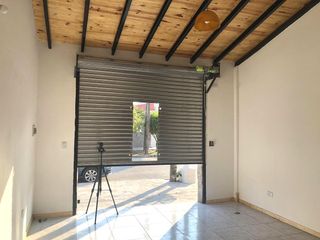 Foto 4 de Venta en bloque 2 locales comerciales y 3 ph con patio, ideal inversión  - Aldo Bonzi