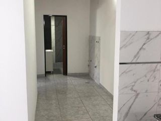Foto 7 de Venta en bloque 2 locales comerciales y 3 ph con patio, ideal inversión  - Aldo Bonzi