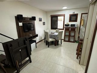 Foto 6 de Excelente duplex La Lucila a 2 cuadras del mar!!