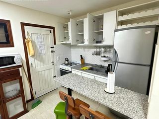 Foto 4 de Excelente duplex La Lucila a 2 cuadras del mar!!