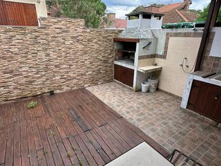 Foto 15 de Excelente duplex La Lucila a 2 cuadras del mar!!