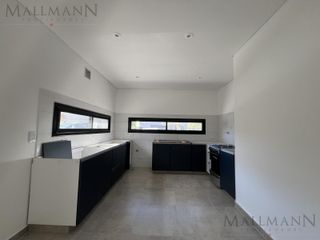 Foto 6 de Casa en El Canton Islas A ESTRENAR- Escobar-  Mallmann Propiedades