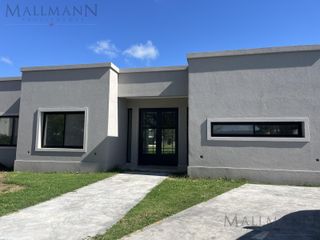 Foto 1 de Casa en El Canton Islas A ESTRENAR- Escobar-  Mallmann Propiedades