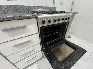 Foto 10 de 2 ambientes de 40m2 balcón y con Amenities en ALQUILER Las Cañitas