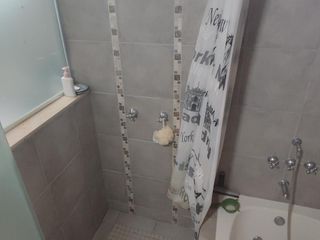Foto 19 de Casa en Venta 5 amb. con Jardín, Piscina, Dep. Serv. Separada