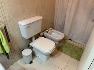 Foto 36 de Casa en Venta 5 amb. con Jardín, Piscina, Dep. Serv. Separada