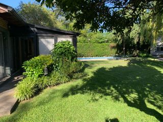 Foto 22 de Casa en Venta 5 amb. con Jardín, Piscina, Dep. Serv. Separada
