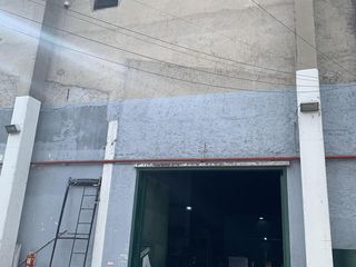 Foto 14 de Establecimiento Industrial de 1350 m2 cubiertos, con salida a dos calles