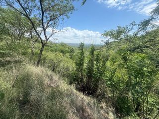 Foto 11 de ALQUILER SALON BIALET MASSE N 59 HECTAREAS DE INCR VEGETACION CON VISTA AL LAGO  A 1 KM RUTA E 55