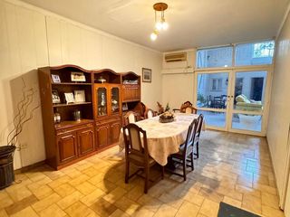 Foto 12 de Importante casa de 5 dormitorios sobre Av. Mate de Luna al 2100, zona Parque Avellaneda