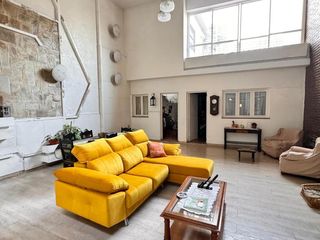 Foto 11 de Importante casa de 5 dormitorios sobre Av. Mate de Luna al 2100, zona Parque Avellaneda