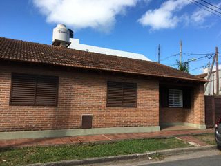 Foto 1 de Casa - La Plata