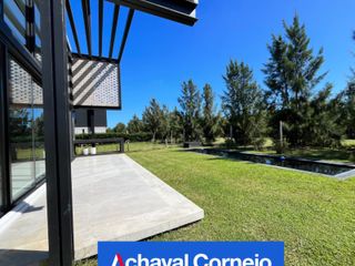 Foto 21 de Casa super moderna y de diseño en venta en el Barrio Castaños.
