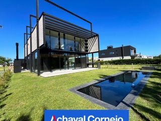 Foto 25 de Casa super moderna y de diseño en venta en el Barrio Castaños.