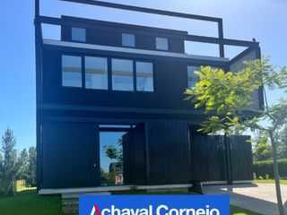 Foto 1 de Casa super moderna y de diseño en venta en el Barrio Castaños.