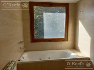 Foto 16 de Departamento en venta de 5 ambientes en Bariloche, costa de lago