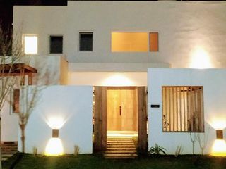 Foto 2 de CASA EN ALQUILER DE TEMPORADA EN SANTA TERESA- MAROTO PROPIEDADES