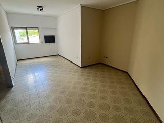 Foto 1 de Departamento en Temperley