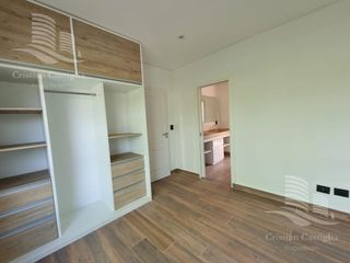 Foto 33 de Venta - Casa 4 Ambientes, Balcón, Jardín, Pileta - Boat Center, Tigre
