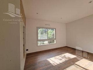 Foto 36 de Venta - Casa 4 Ambientes, Balcón, Jardín, Pileta - Boat Center, Tigre