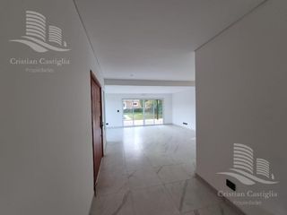 Foto 11 de Venta - Casa 4 Ambientes, Balcón, Jardín, Pileta - Boat Center, Tigre
