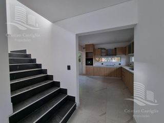 Foto 10 de Venta - Casa 4 Ambientes, Balcón, Jardín, Pileta - Boat Center, Tigre