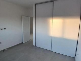 Foto 11 de Dúplex en venta - 3 Dormitorios 3 Baños - 208Mts2 - Cipolletti