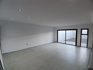 Foto 21 de Dúplex en venta - 3 Dormitorios 3 Baños - 208Mts2 - Cipolletti