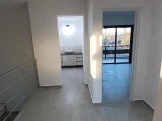 Foto 4 de Dúplex en venta - 3 Dormitorios 3 Baños - 208Mts2 - Cipolletti