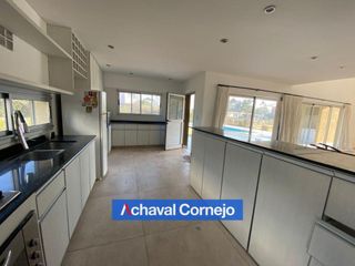 Foto 4 de Casa en venta (con renta) en PUERTOS en Barrio Vistas con pileta sobre un lote de 700 m2