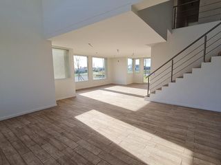 Foto 15 de Casa al lago en Puertos del Lago Escobar  Araucarias