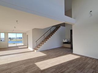 Foto 17 de Casa al lago en Puertos del Lago Escobar  Araucarias