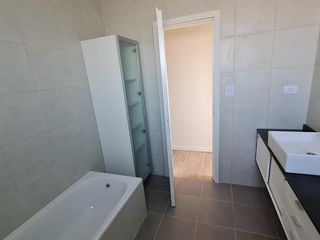 Foto 32 de Casa al lago en Puertos del Lago Escobar  Araucarias