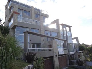 Foto 9 de Dúplex en venta - 1 Dormitorio 2 Baños - Cochera - 102Mts2 - Pinamar