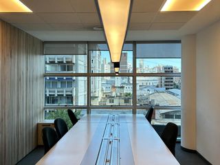 Foto 4 de Oficina con 10 Puestos de Trabajo - Alquiler - Capitalinas