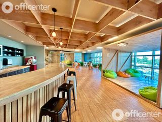 Foto 10 de Oficina con 10 Puestos de Trabajo - Alquiler - Capitalinas