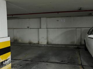 Foto 4 de Amplia cochera apta camioneta en Zona Tribunales, General Paz al 500, Barrio Sur