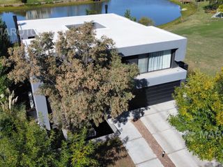 Foto 10 de Casa en  venta en EL CANTON ISLAS - MAROTO PROPIEDADES