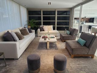 Foto 5 de Casa Moderna en Barrio El Golf con Vista Privilegiada al Fairway