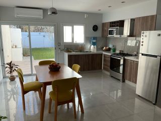 Foto 13 de Venta  Duplex Alta calidad 2 dorm Barrio Perticone , Centenario, Neuquen