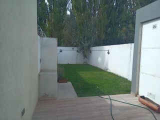 Foto 8 de Venta  Duplex Alta calidad 2 dorm Barrio Perticone , Centenario, Neuquen