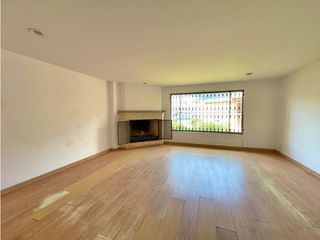 Foto 5 de Hermosa casa por el camellòn del Salvio Cota