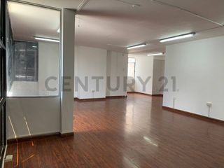 Foto 1 de Casa Comercial - Oficina 2 plantas en Renta sector Mall el Jardin la Carolina