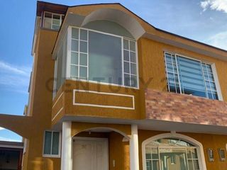 Foto 3 de Venta Oportunidad amplia Casa conjunto privado Mirasierra Valle de los Chillos