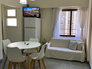 Foto 1 de ALQUILER ESTUDIANTIL 2025 DEPARTAMENTO 1 AMBIENTE PLAZA COLÓN MAR DEL PLATA