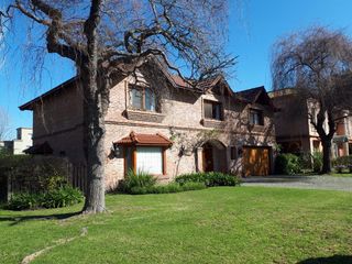 Foto 2 de Casa - Don Torcuato