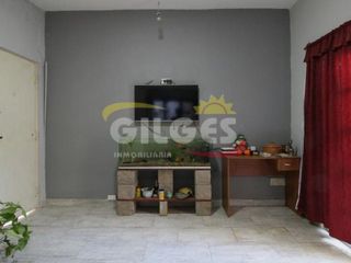 Foto 4 de Venta de PH 3 Amb. en Lomas Del Mirador  Pta. baja al Fte. con patio