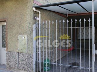 Foto 2 de Venta de PH 3 Amb. en Lomas Del Mirador  Pta. baja al Fte. con patio