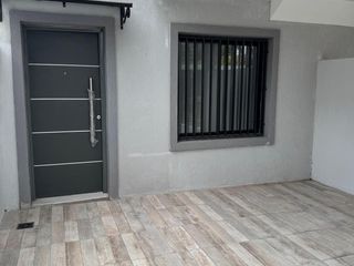 Foto 2 de PH en venta - 2 Dormitorios 2 Baños - Cochera - 160Mts2 - Rafael Calzada