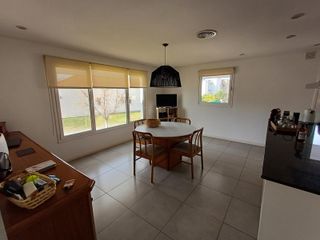 Foto 3 de CASA DE 3 DORMITORIOS EN COMAHUE GOLF CLUB